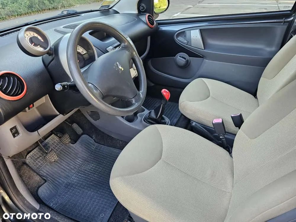 Peugeot 107 1.0 Trendy - 10