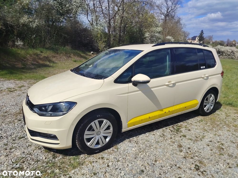 Volkswagen Touran - 2