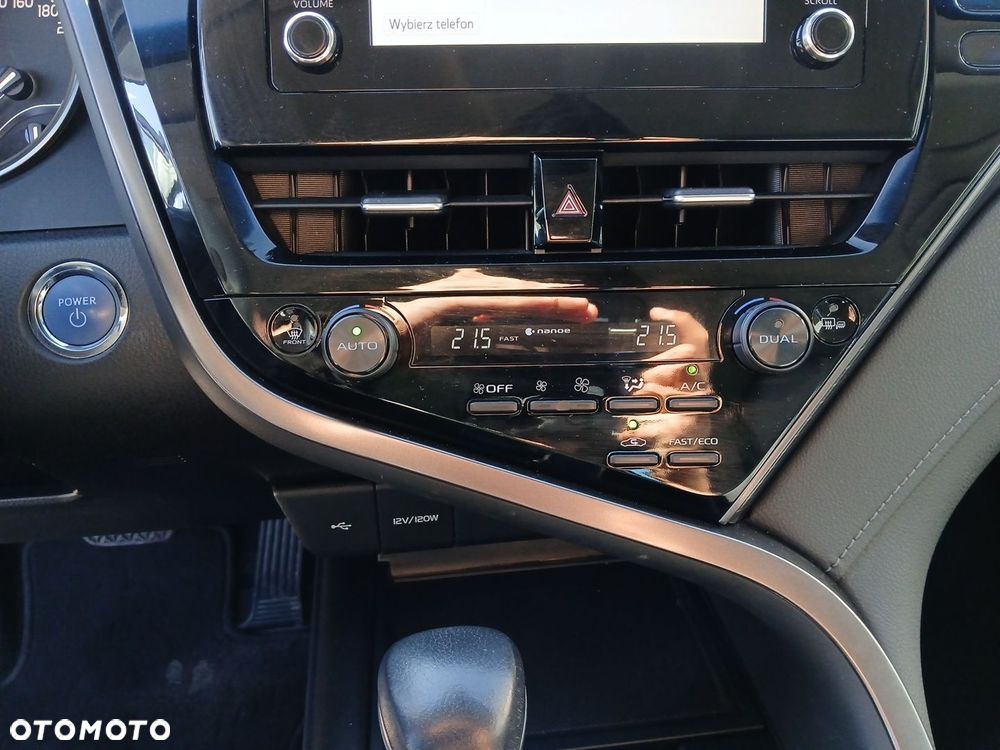 Toyota Camry 2.5 Hybrid Comfort CVT - 31