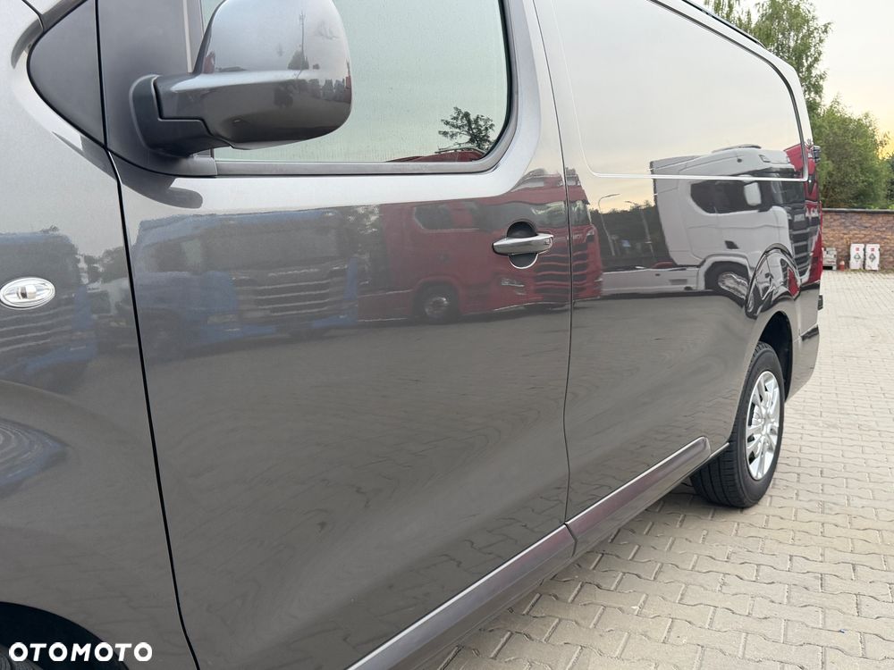 Opel Opel Vivaro 2.0 Diesel 150KM 80 000km serwisowany tylko w ASO IDEALNY STAN - 39