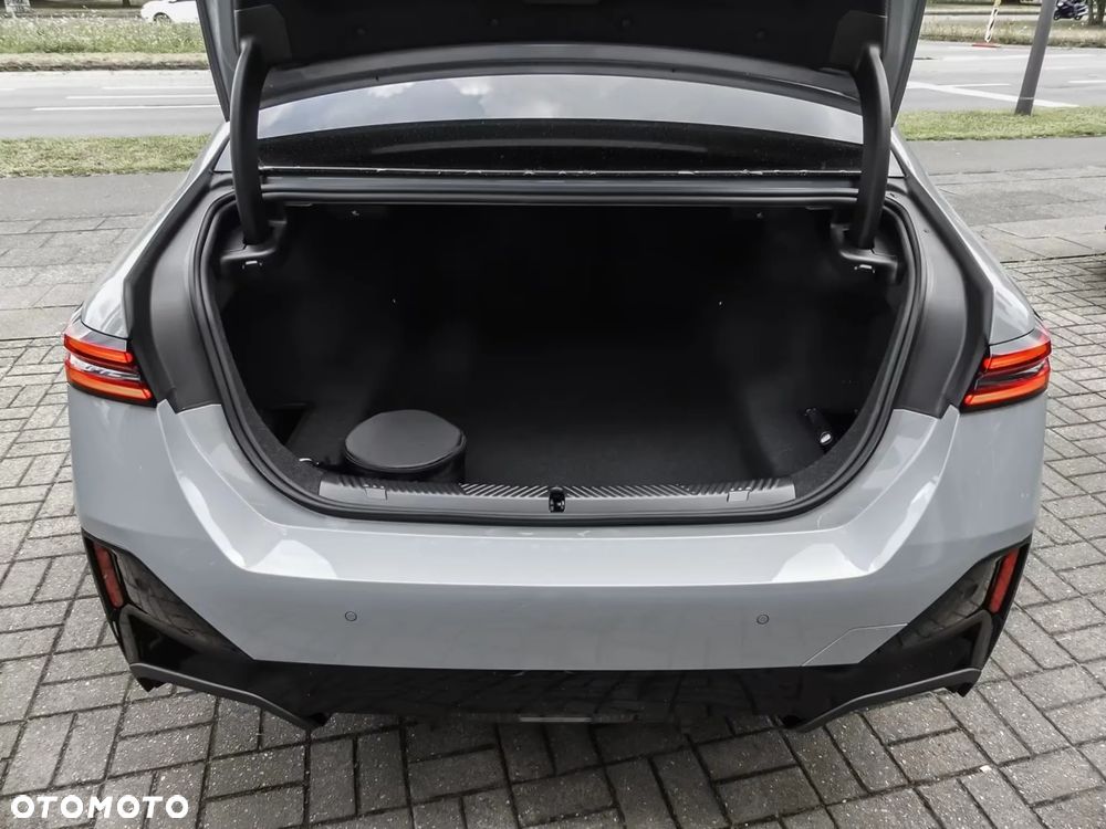 BMW Seria 5 520d xDrive mHEV M Sport - 21