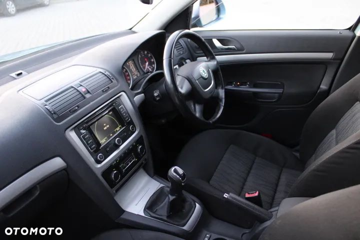 Skoda Octavia 1.6 TDI DPF Elegance - 11