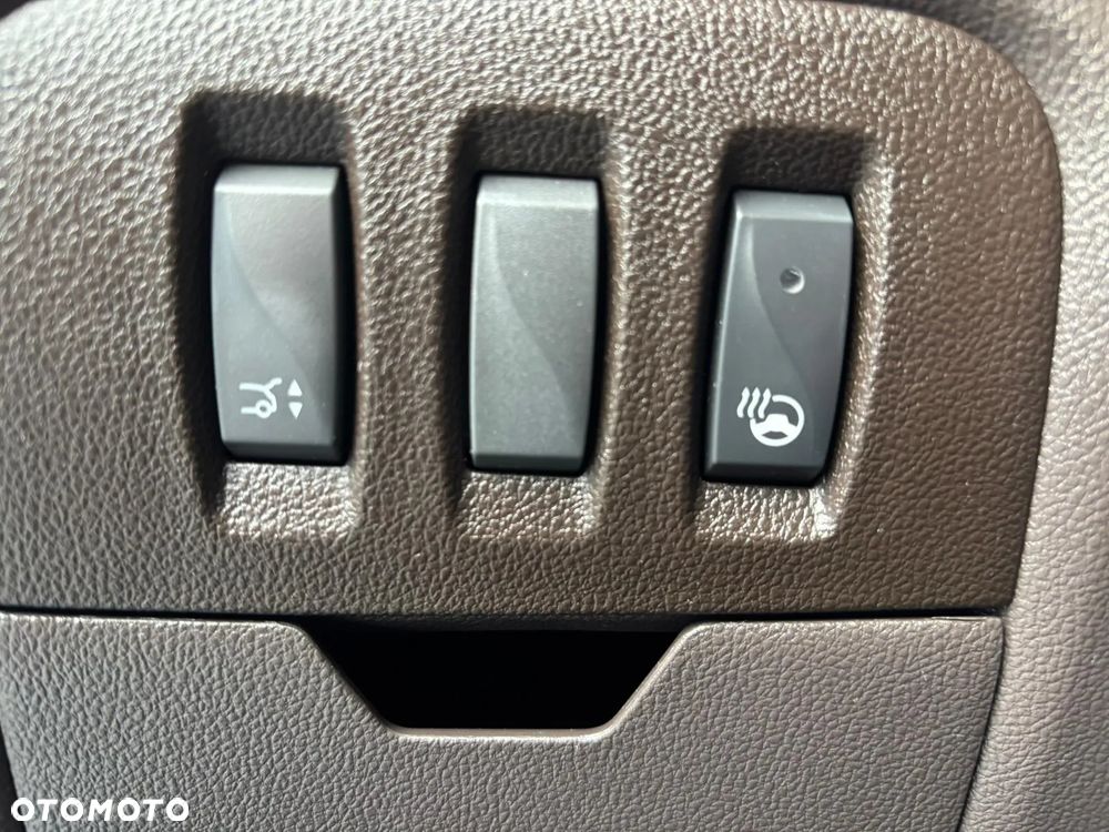 Renault Espace 1.6 dCi Energy Initiale Paris EDC 7os - 14