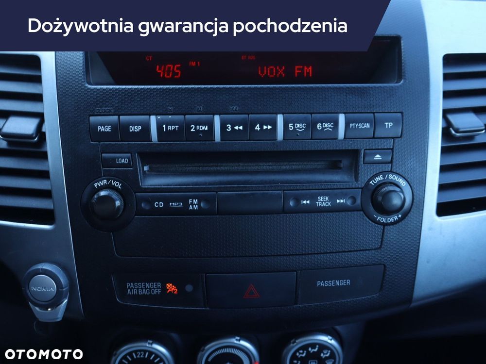 Mitsubishi Outlander - 13