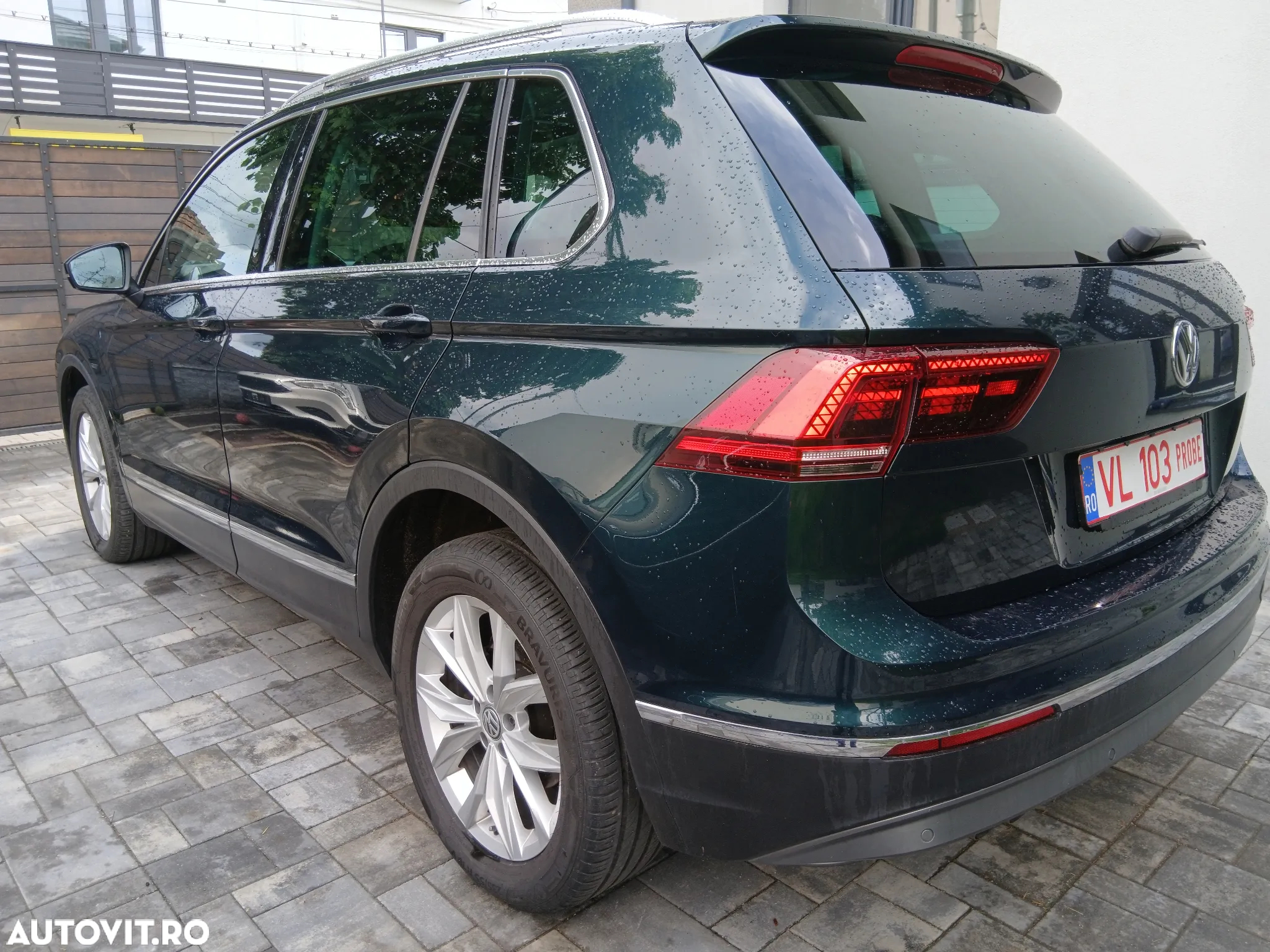 Volkswagen Tiguan 2.0 TDI SCR 4MOTION (BlueMotion Techn.) DSG Highline - 2