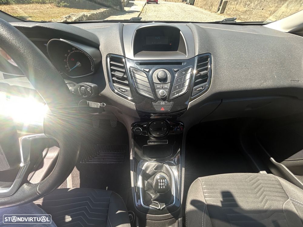 Ford Fiesta 1.0 Ti-VCT Titanium - 13