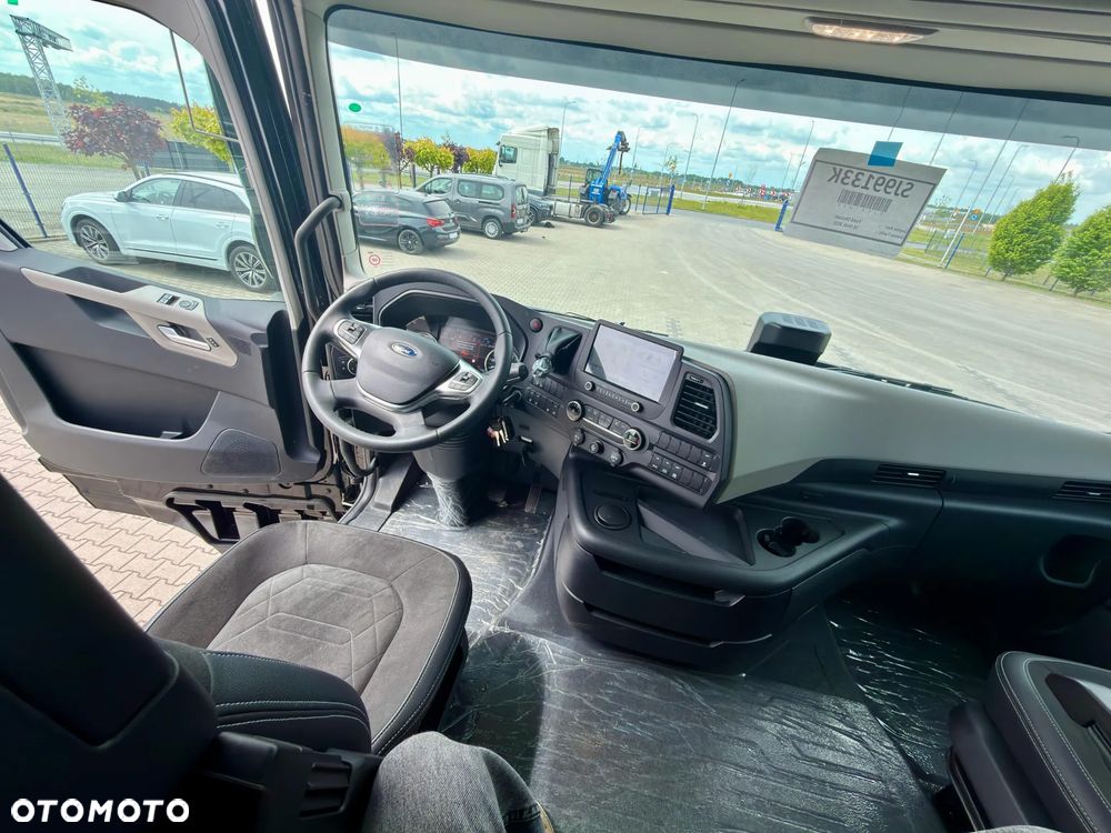 Ford F-MAX - 22