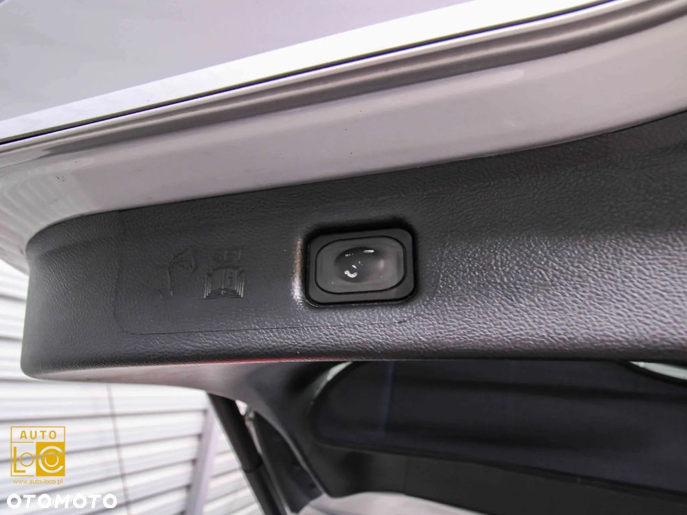 Ford S-Max 2.0 TDCi Titanium - 16