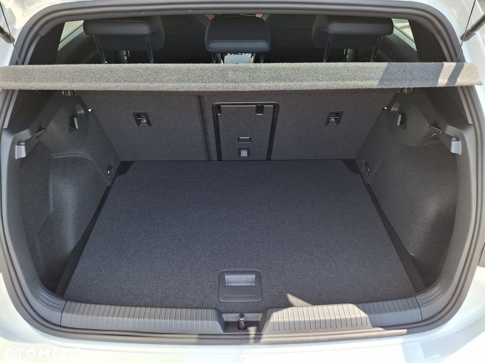 Volkswagen Golf - 9