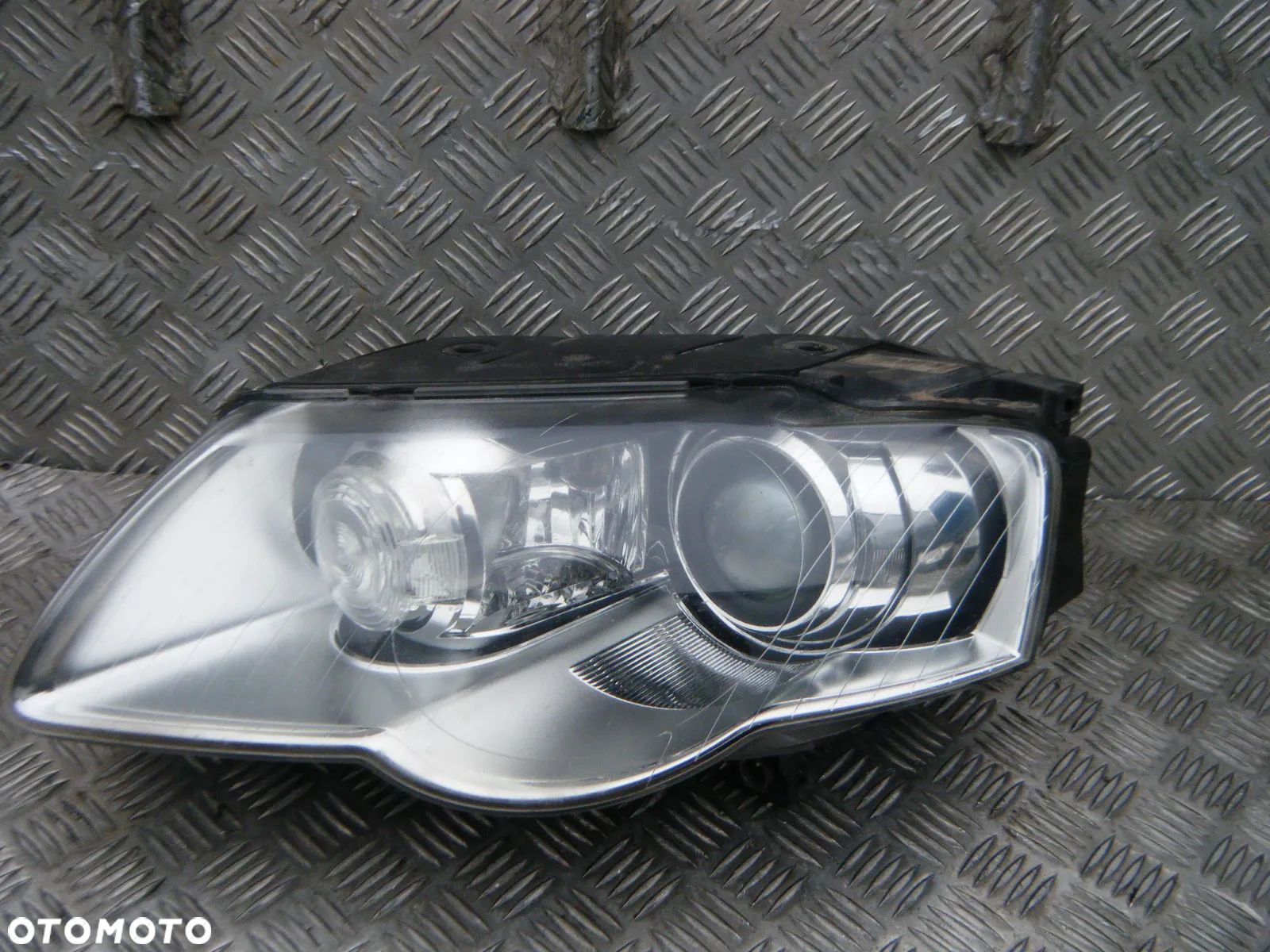 LAMPA LEWY LAMPA LEWA PRZEDNIA PASSAT B6 EU XENON EUROPA = RADOM - 1