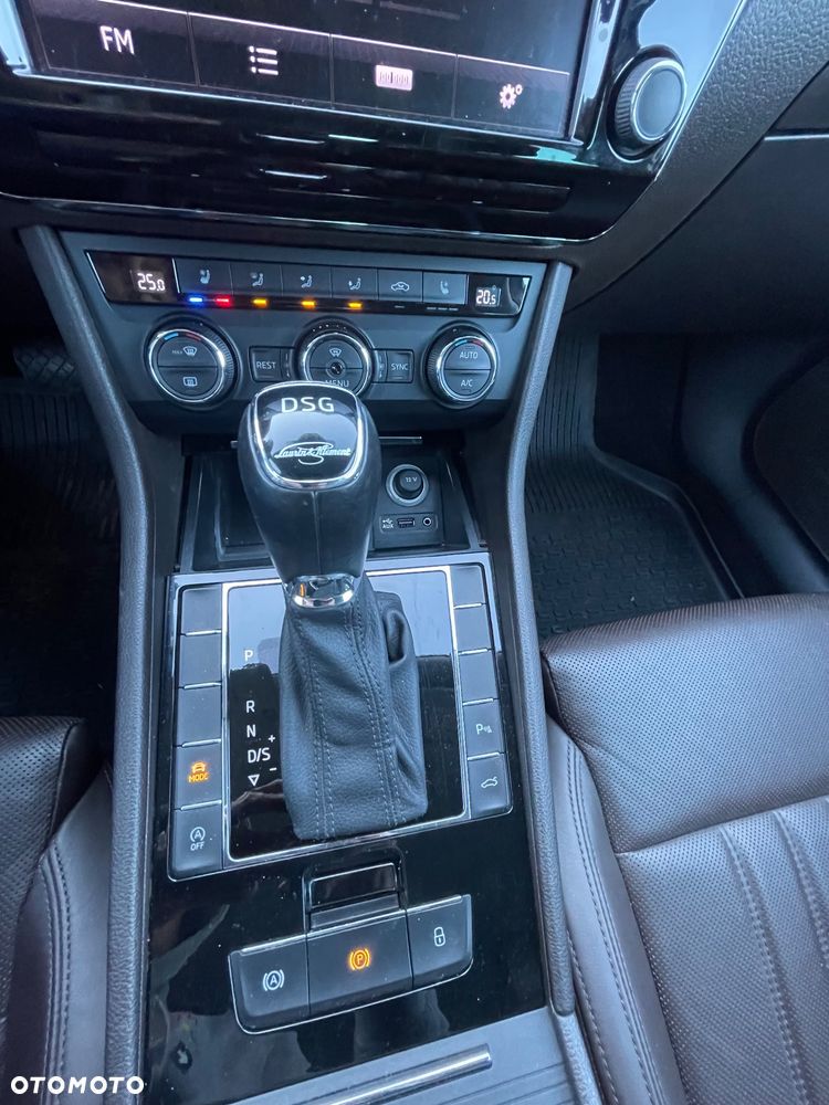 Skoda Superb 2.0 TDI L&K DSG - 20