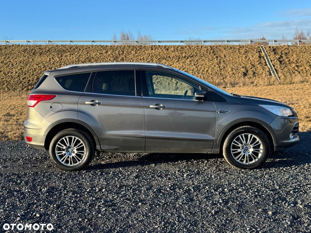 Ford Kuga 2.0 TDCi 4x4 Titanium - 4