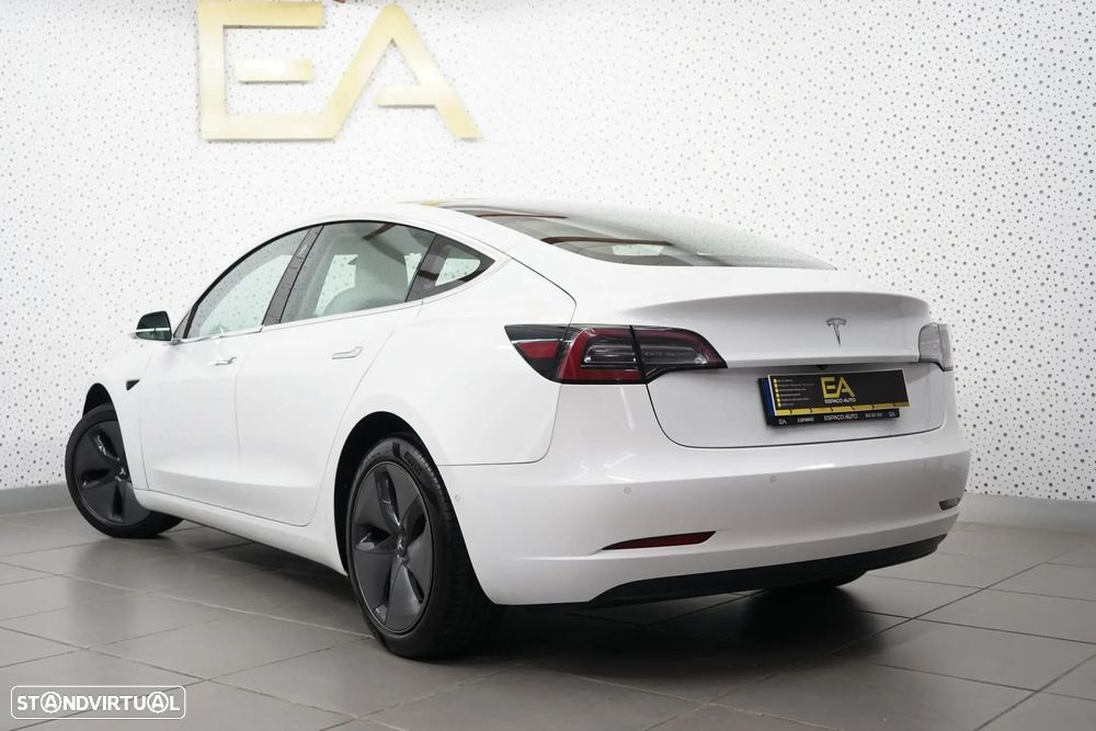 Tesla Model 3 Standard Range Plus RWD - 4