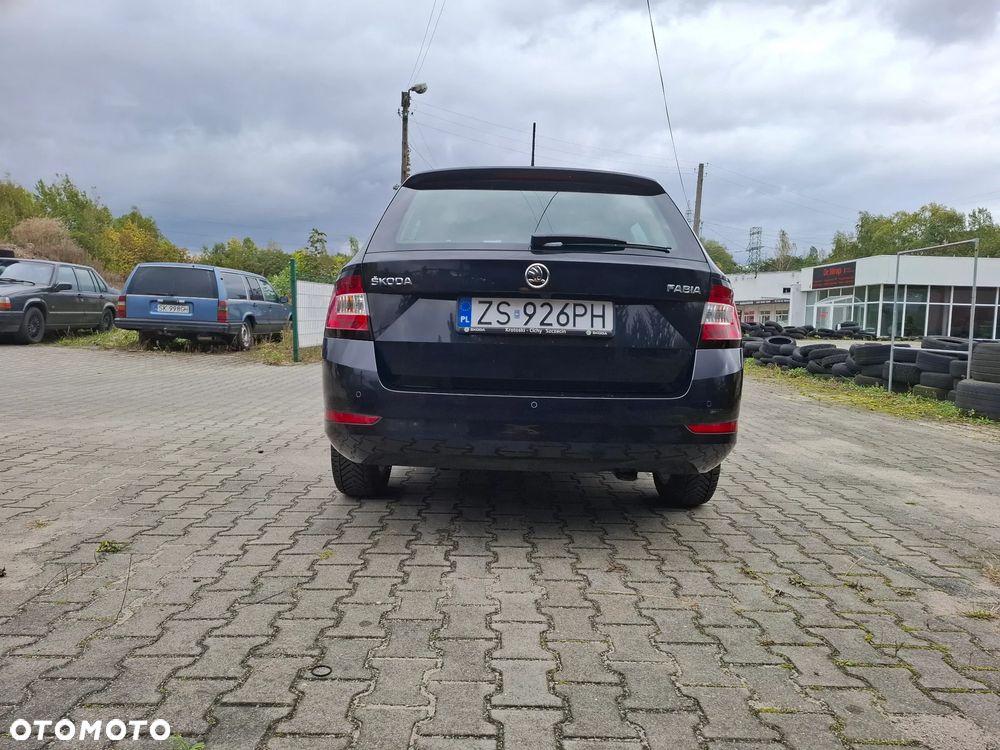 Skoda Fabia 1.0 Ambition - 12