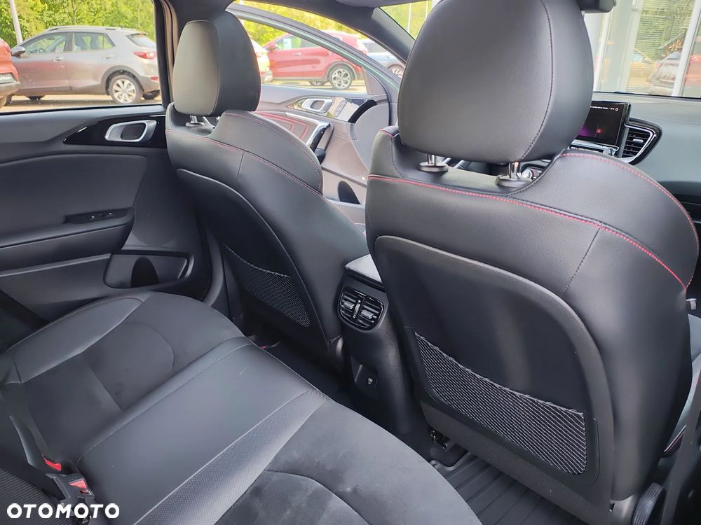 Kia ProCeed 1.6 T-GDI DCT7 OPF GT - 18