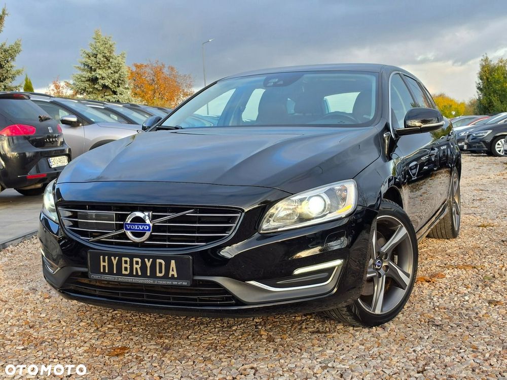 Volvo V60 D6 AWD Plug-in Hybrid Summum - 4