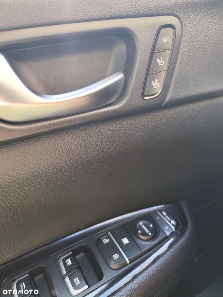 Kia Optima Plug-in Hybrid - 21