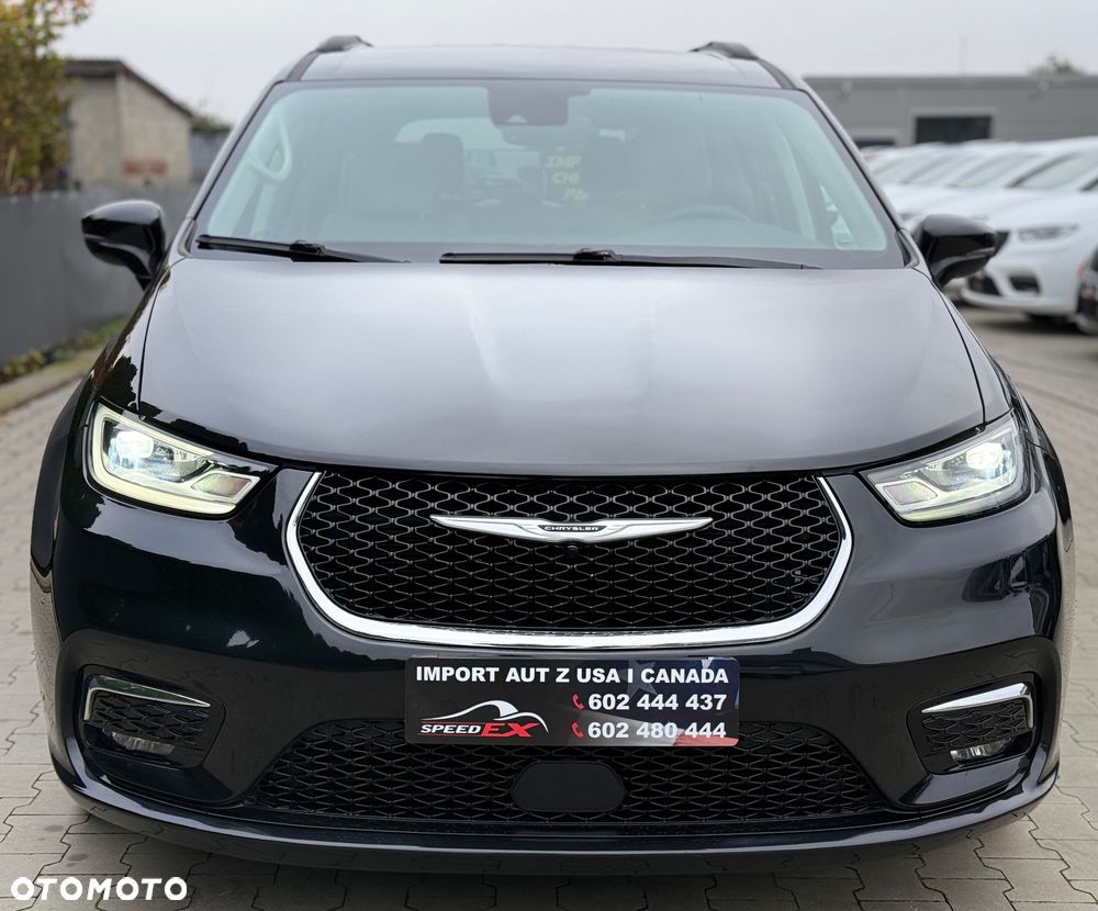 Chrysler Pacifica - 4
