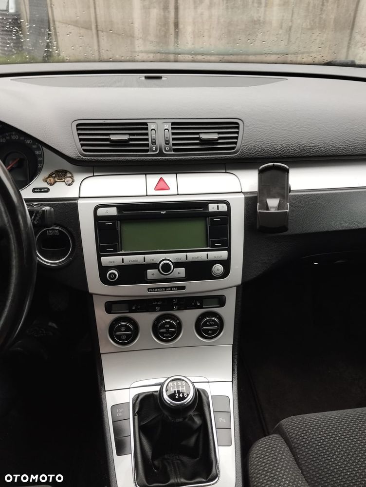 Volkswagen Passat 2.0 TDI Comfortline - 3