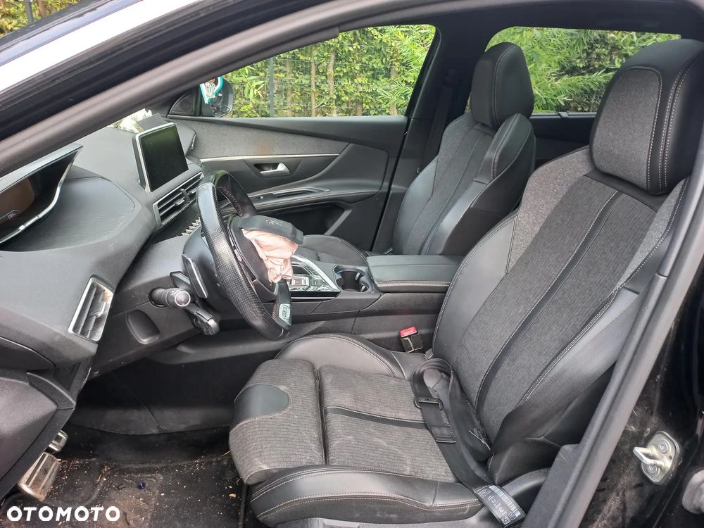 Peugeot 5008 1.6 PureTech GT Line S&S EAT8 - 6
