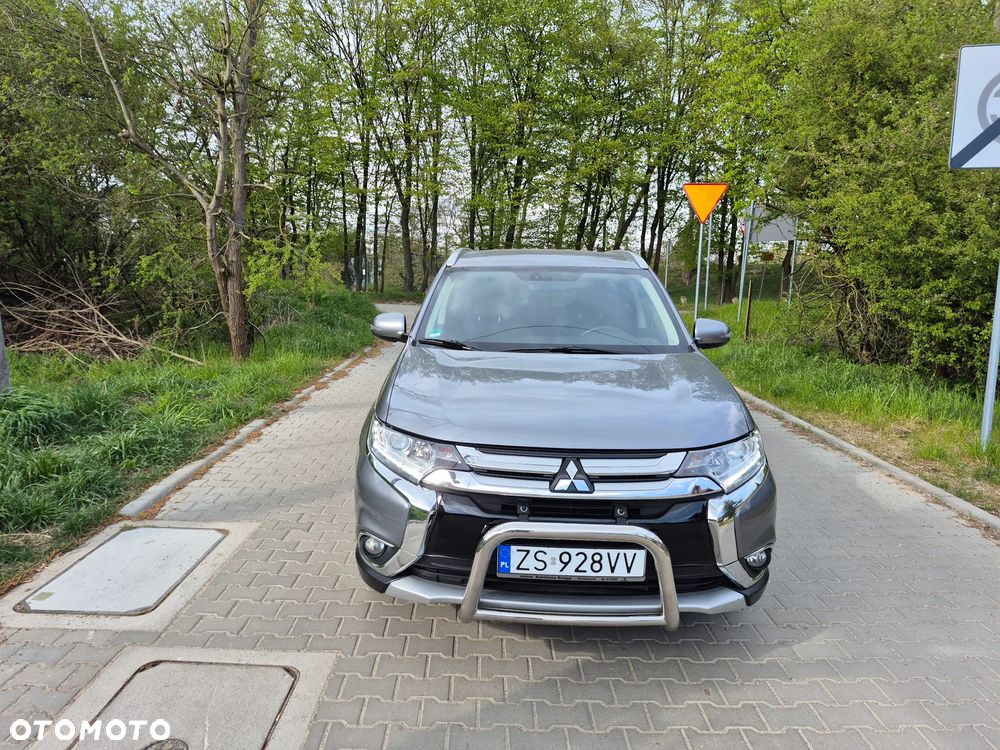 Mitsubishi Outlander 2.2 DI-D 2WD Plus - 9