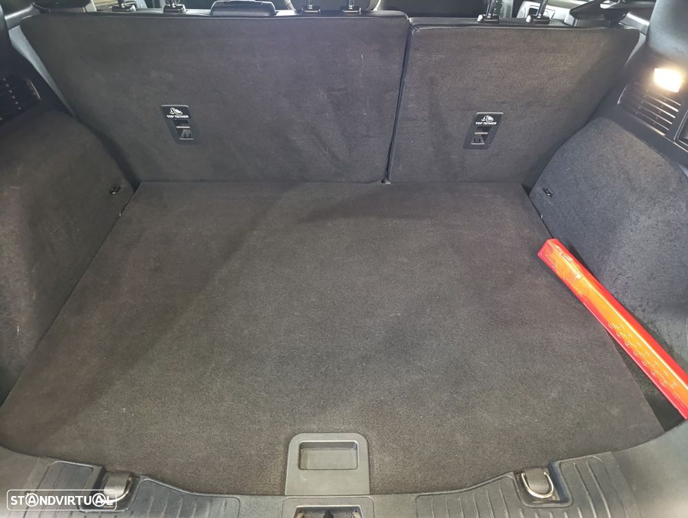 Ford Kuga 1.5 EcoBoost ST-Line X — fotografia 7