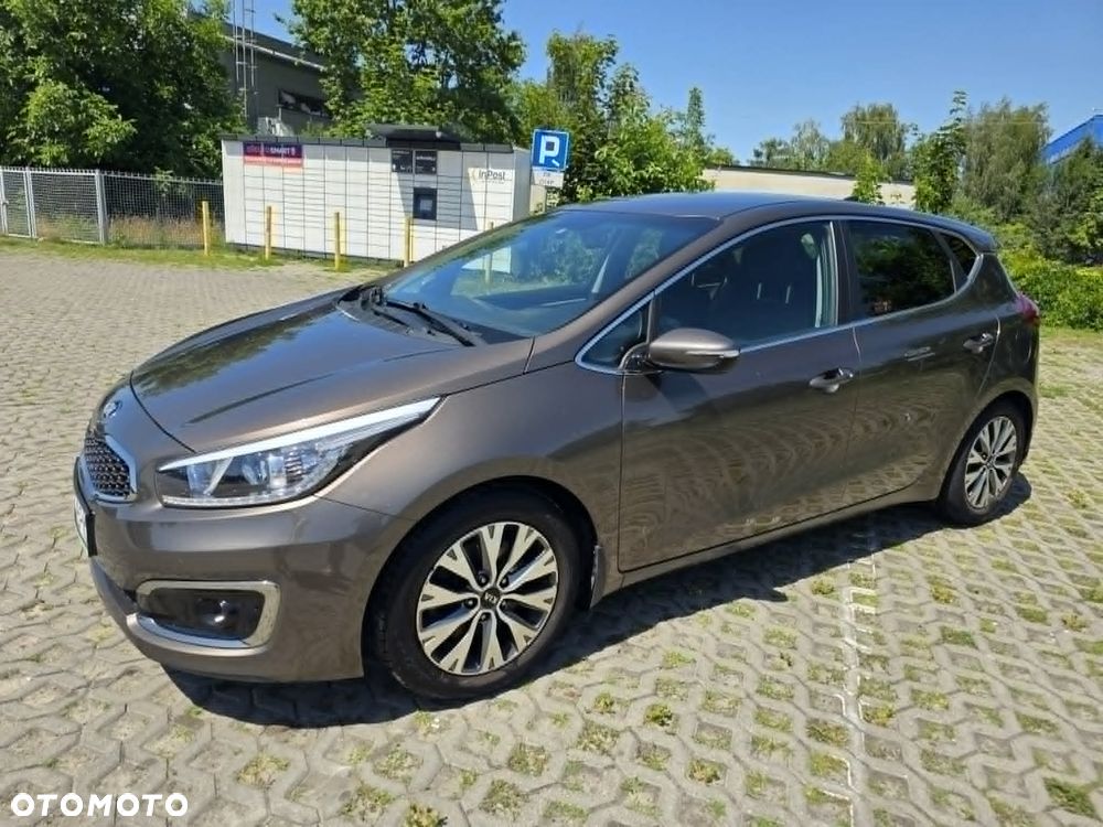 Kia Ceed 1.6 GDI L Business Line - 1
