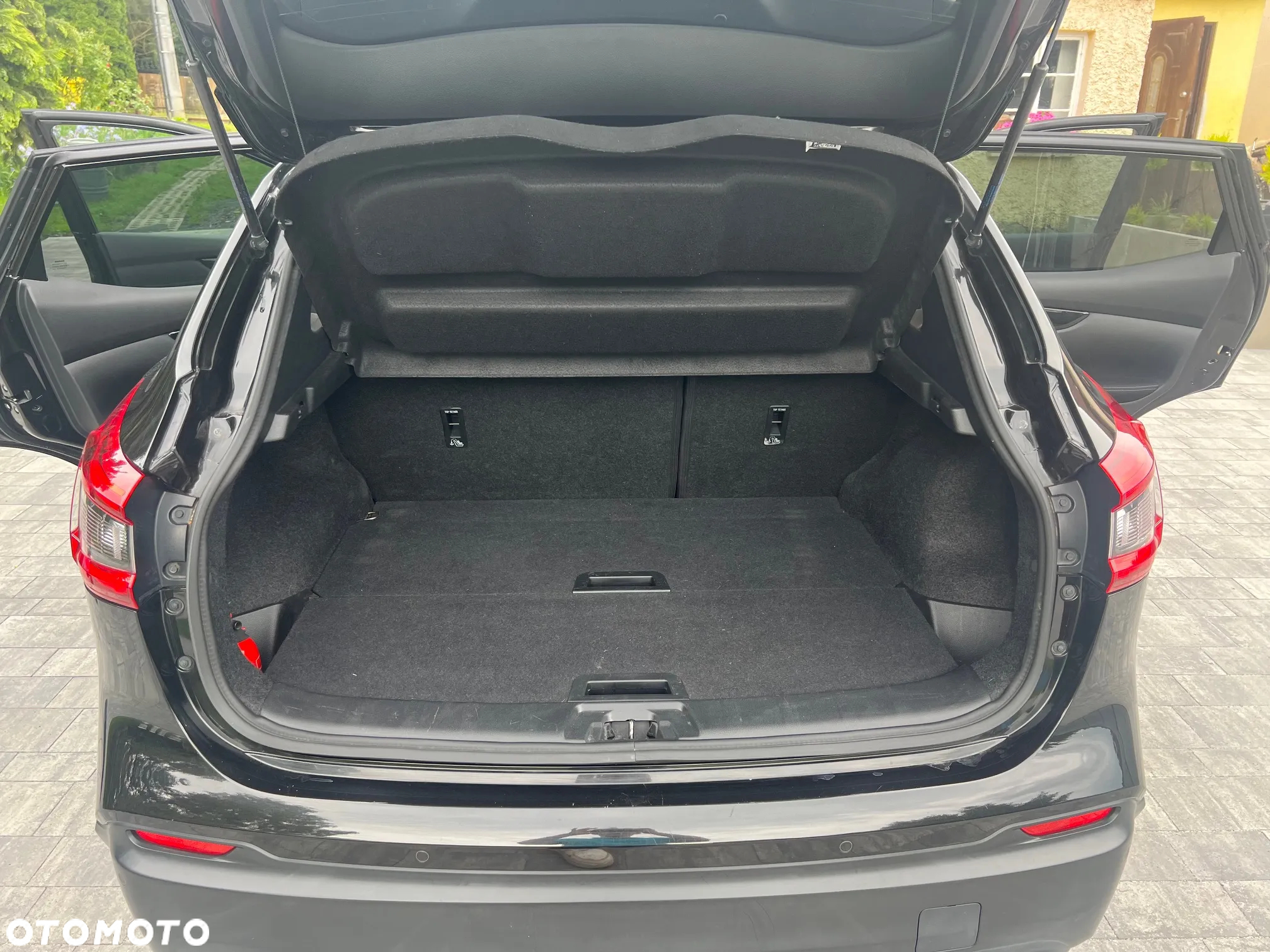 Nissan Qashqai 1.2 DIG-T N-Connecta EU6 - 16