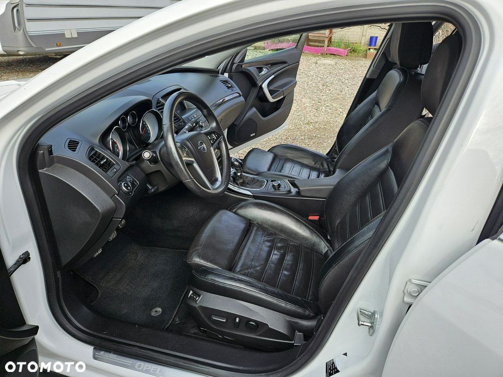 Opel Insignia - 19