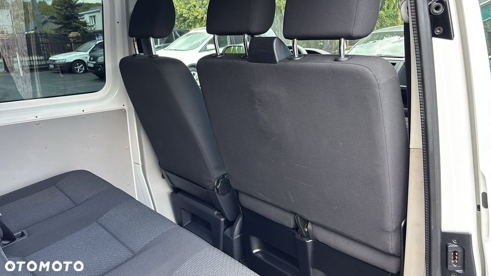 Volkswagen Transporter - 28