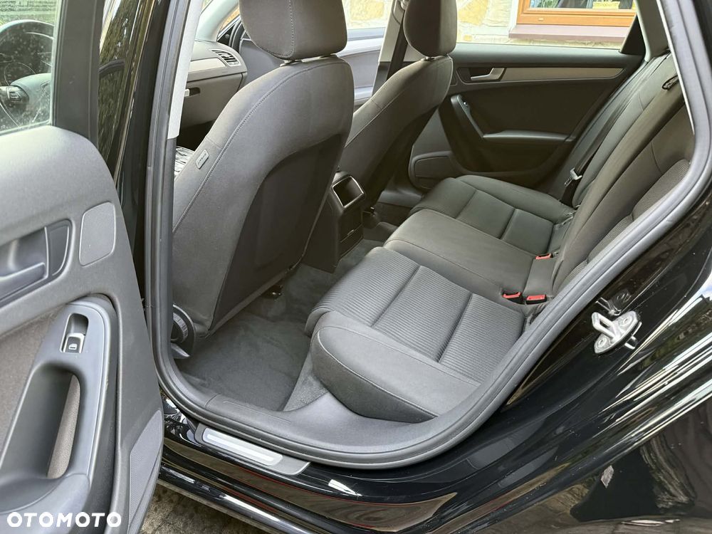 Audi A4 Avant 2.0 TDI DPF multitronic Attraction - 13