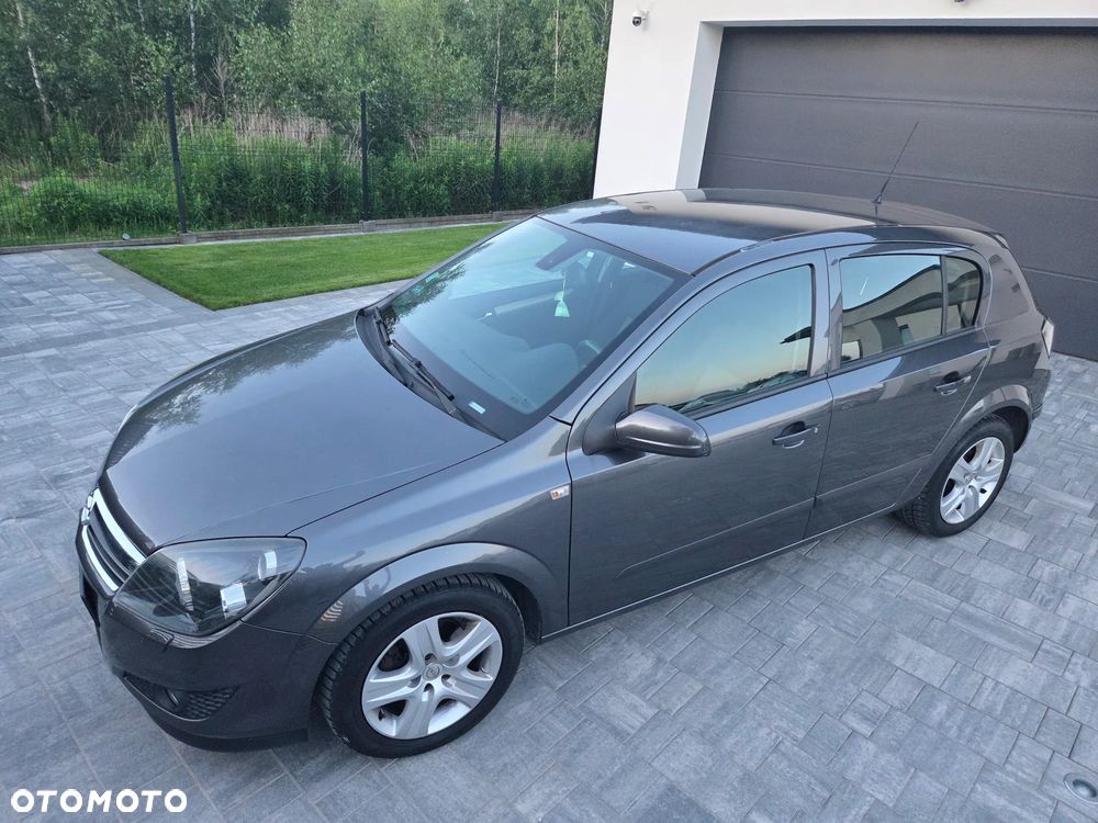 Opel Astra 1.6 Automatik Design Edition - 14
