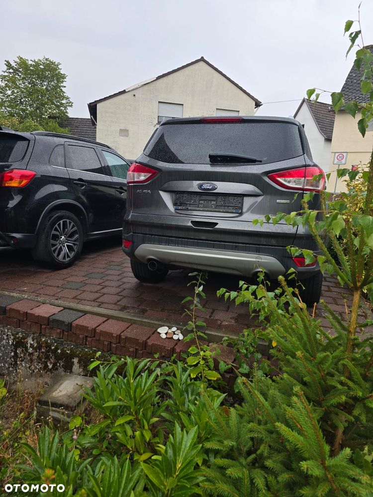 Ford Kuga - 5