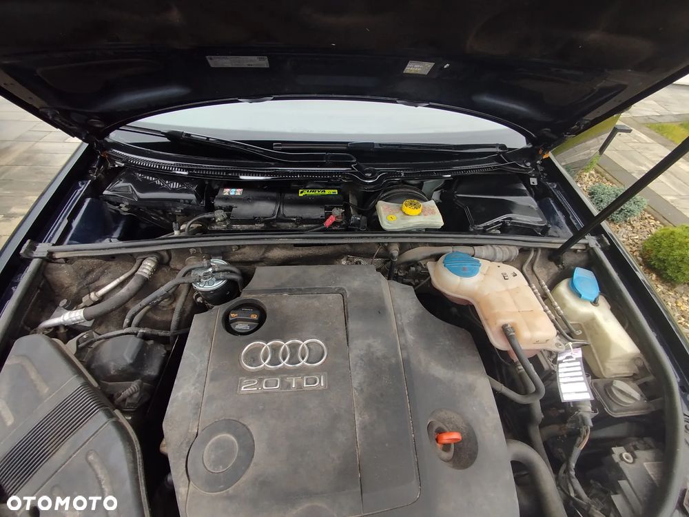 Audi A4 Avant 2.0 TDI - 16