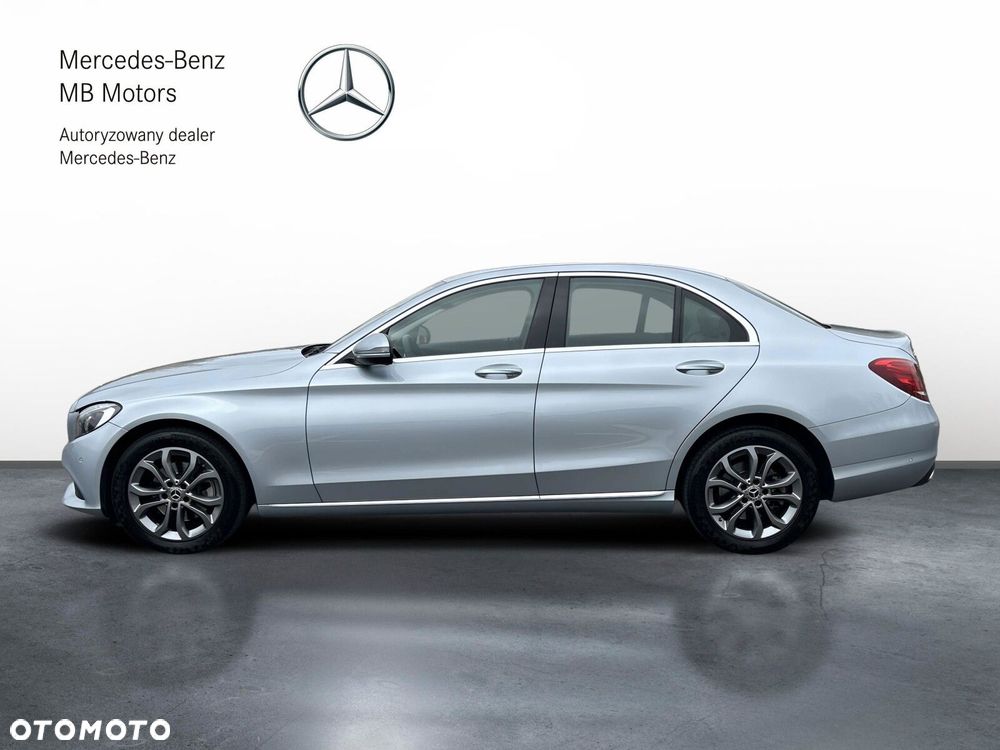 Mercedes-Benz Klasa C 200 4-Matic 9G-TRONIC - 3