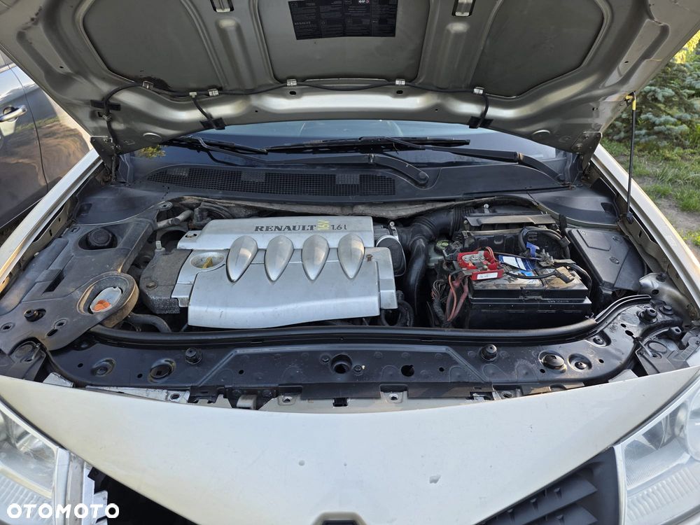Renault Megane 1.6 16V Confort Dynamique - 9