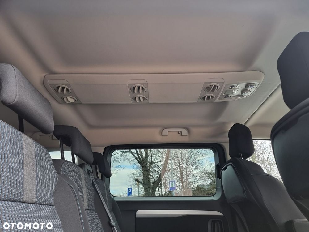 Peugeot Traveller 2.0 BlueHDi Standard Active - 27