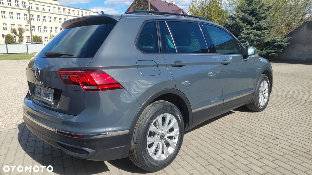 Volkswagen Tiguan - 9