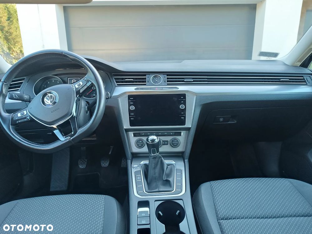 Volkswagen Passat 1.5 TSI EVO Trendline - 19
