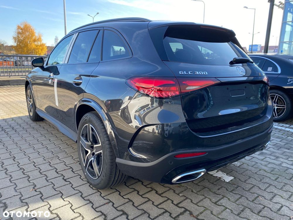 Mercedes-Benz GLC - 2