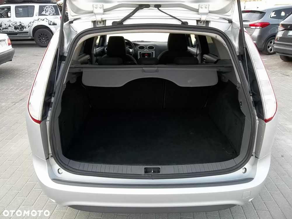 Ford Focus 1.8 Silver Magic - 11