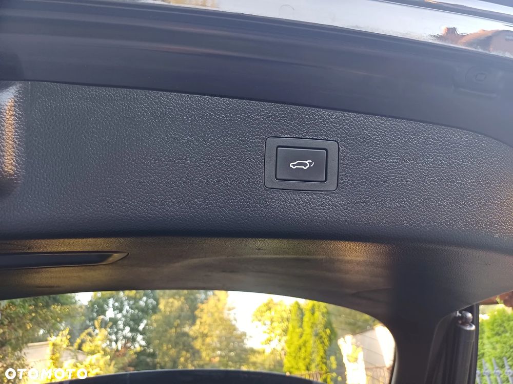Hyundai i40 Kombi 1.7 CRDi DCT Premium - 33