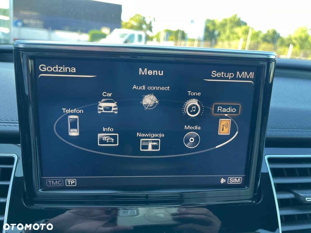 Audi A8 4.2 TDI DPF (clean diesel) quattro tiptronic - 12