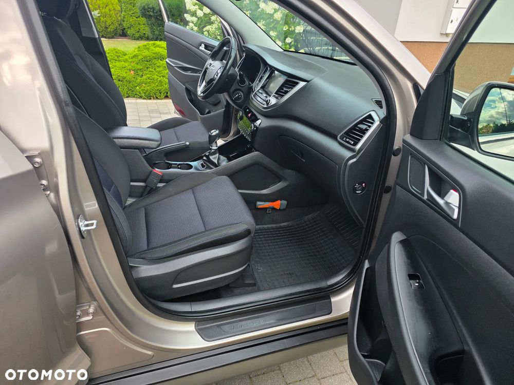 Hyundai Tucson blue 1.6 GDi 2WD Passion - 10