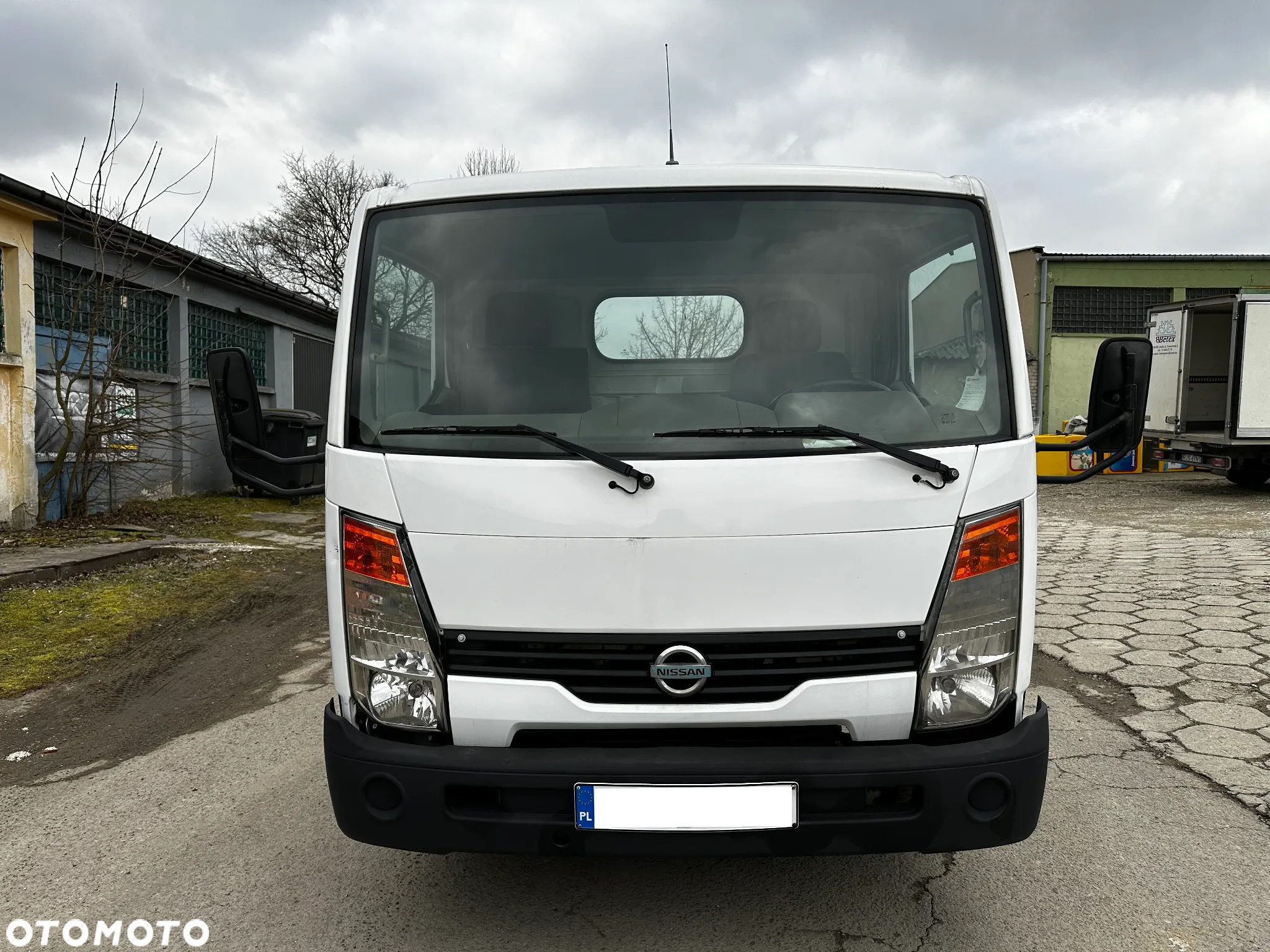 Nissan Cabstar - 2