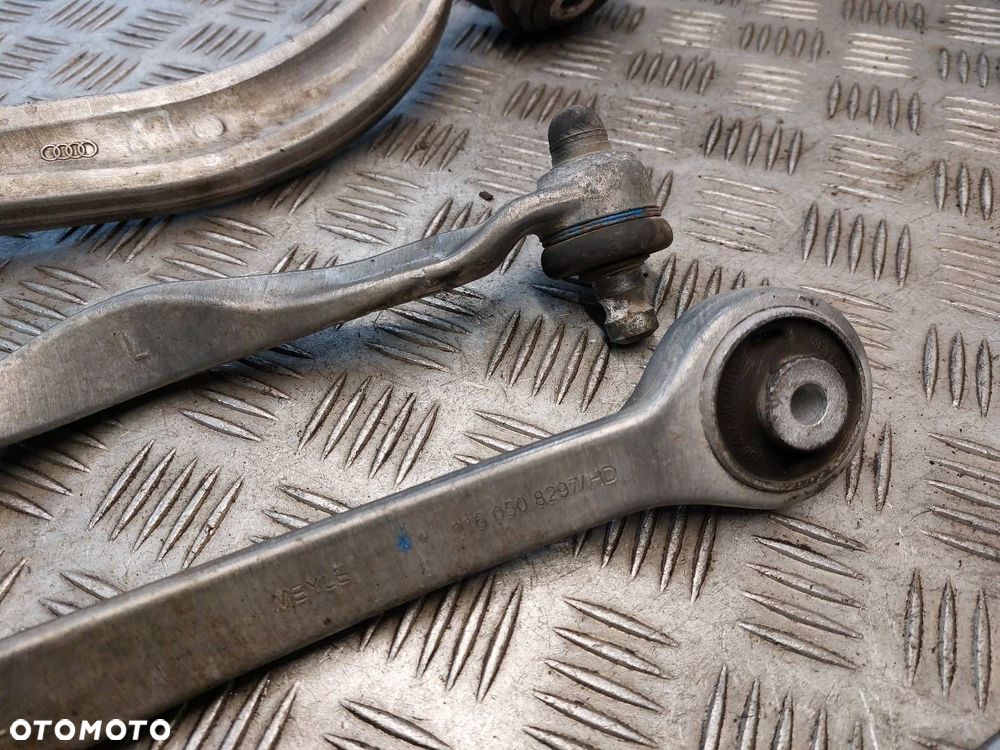 KOMPLET WAHACZY PRZÓD AUDI A4 B6 - 4