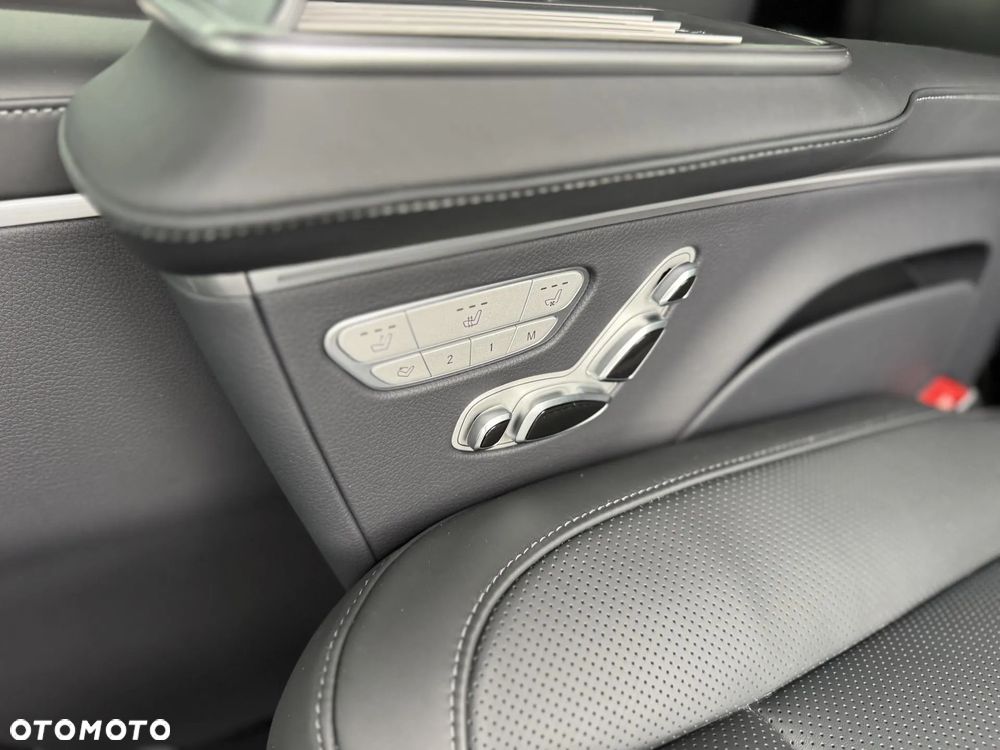 Mercedes-Benz Klasa V 300 d 4-Matic 9G-Tronic Exclusive (ekstra d³) - 12