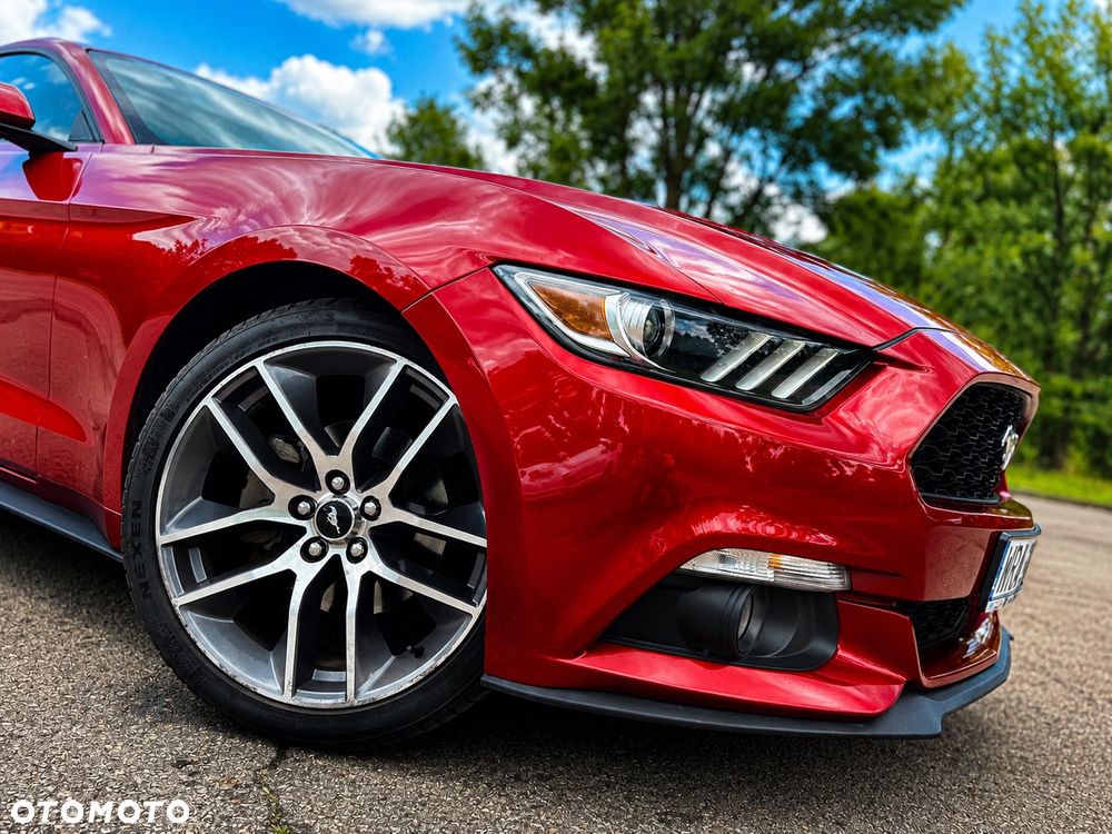 Ford Mustang - 1