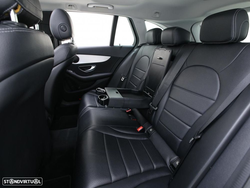 Mercedes-Benz C 200 - 10