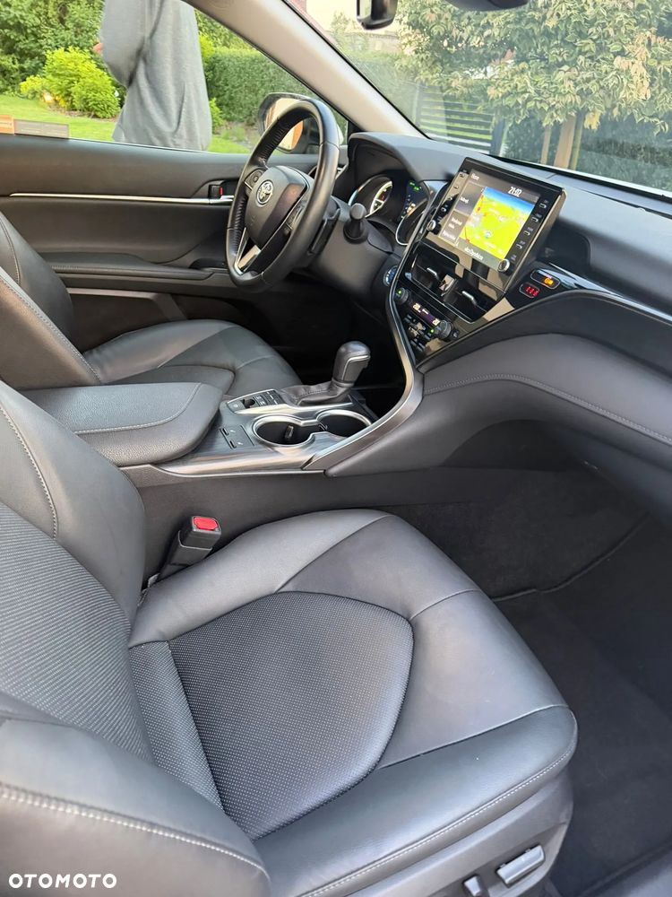 Toyota Camry 2.5 Hybrid Executive CVT - 13